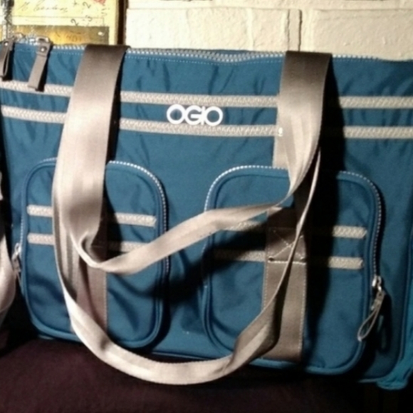 2 Ogio bags. - Picture 2 of 3